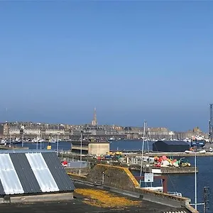 https://duplex-saint-malo-saint-servan-plage-a-100m-intra-muros.inbrittany.com