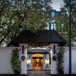 https://best-western-premier-regents-garden.fr-paris.fr