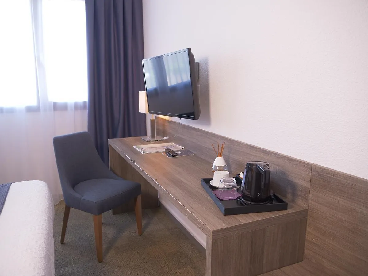 Kyriad Lyon Est - Genas Eurexpo Hotel